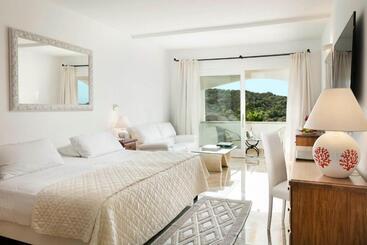 هتل La Rocca Resort & Spa