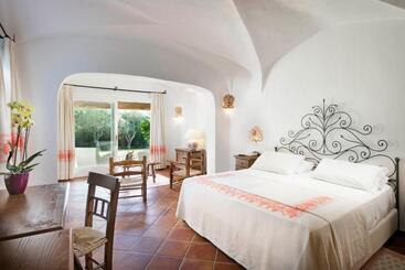 هتل La Rocca Resort & Spa