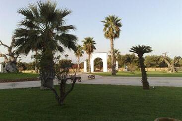 هتل Masseria Relais Del Cardinale