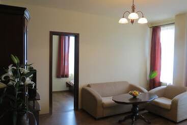 هتل Family Complex Mountain Romance Apartments