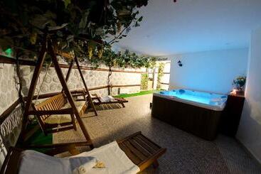 هتل Family Complex Mountain Romance Apartments