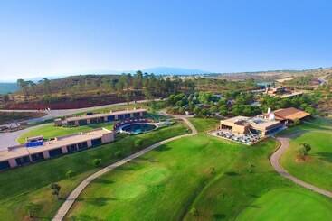 هتل Nau Morgado Golf & Country Club