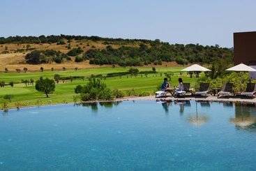 هتل Nau Morgado Golf & Country Club
