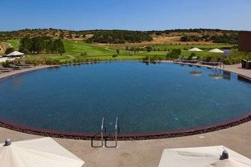 هتل Nau Morgado Golf & Country Club