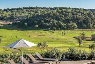 هتل Nau Morgado Golf & Country Club