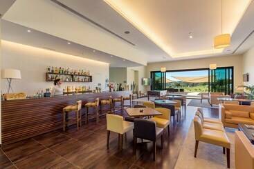 هتل Nau Morgado Golf & Country Club