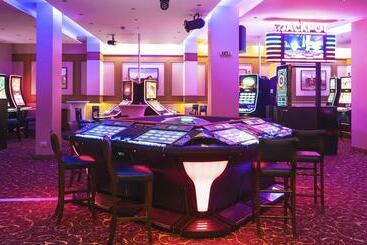 هتل Orpheus   Casino And Spa