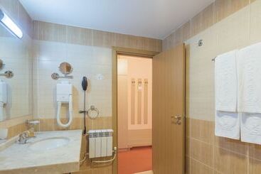 هتل Orpheus   Casino And Spa
