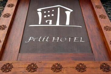 ペティート ホテル - パサ デ ラ カサ