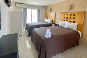 هتل Posada Del Carmen