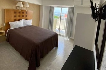 هتل Posada Del Carmen