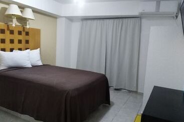 هتل Posada Del Carmen
