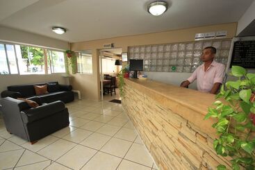 هتل Posada Del Carmen