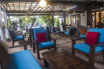 Protea Hotel By Marriott Dar Es Salaam Oyster Bay