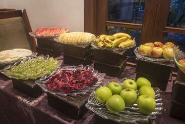Protea Hotel By Marriott Dar Es Salaam Oyster Bay