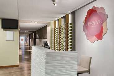 هتل Ramada By Wyndham Oradea