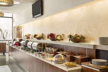 هتل Ramada By Wyndham Oradea