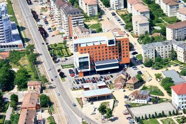 هتل Ramada By Wyndham Oradea