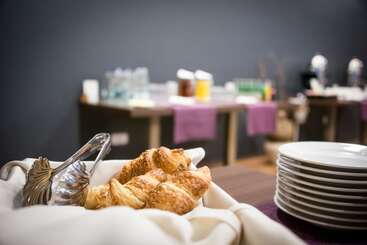 هتل Ramada By Wyndham Oradea