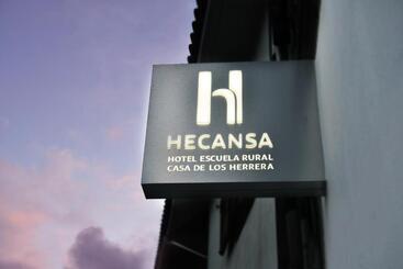 هتل روستایی Escuela Rural Casa Los Herrera