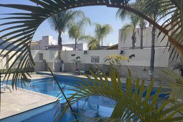 هتل San Carlos Tequisquiapan