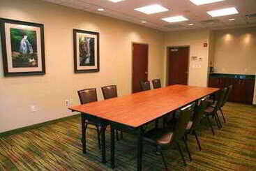 هتل Springhill Suites Pigeon Forge