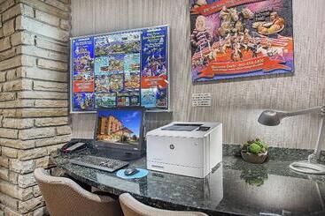 هتل Springhill Suites Pigeon Forge