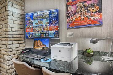 هتل Springhill Suites Pigeon Forge