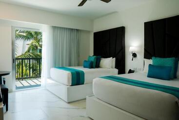 The Fives Beach Hotel & Residences - All Inclusive