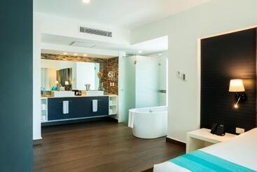 The Fives Beach Hotel & Residences - All Inclusive