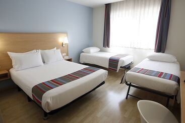هتل Travelodge Valencia Aeropuerto