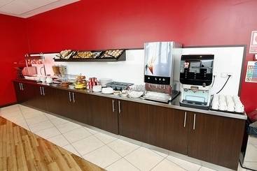 هتل Travelodge Valencia Aeropuerto
