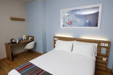هتل Travelodge Valencia Aeropuerto