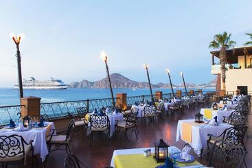 هتل Villa Del Arco Beach Resort & Spa
