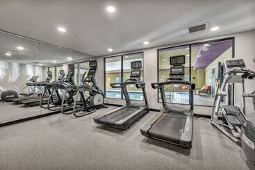 هتل Wingate By Wyndham State Arena Raleigh/cary
