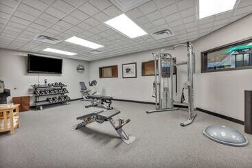 هتل Wingate By Wyndham State Arena Raleigh/cary
