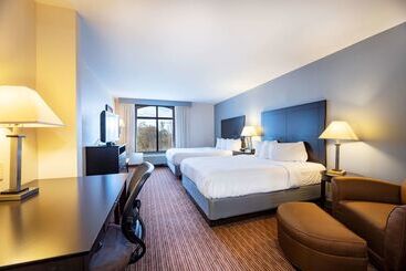 هتل Wingate By Wyndham State Arena Raleigh/cary