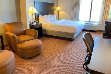 هتل Wingate By Wyndham State Arena Raleigh/cary