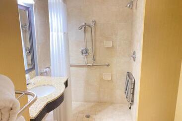 هتل Wingate By Wyndham State Arena Raleigh/cary
