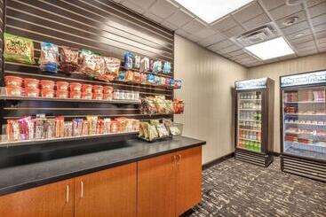 هتل Wingate By Wyndham State Arena Raleigh/cary