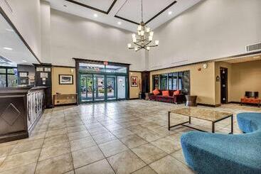 هتل Wingate By Wyndham State Arena Raleigh/cary