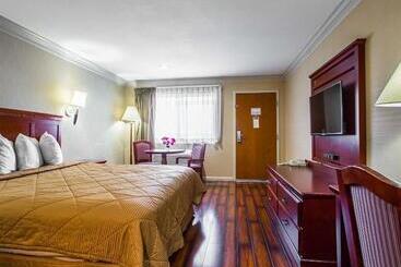 Motel 6 Norwalk, Ca