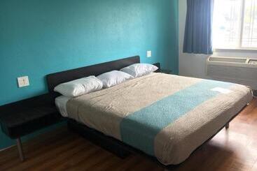 Motel 6 Norwalk, Ca