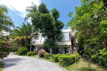 Phuket Sea Resort Sha Extra Plus