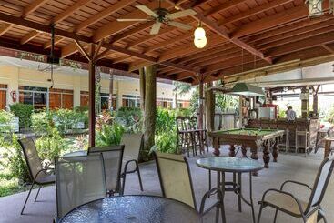 Phuket Sea Resort Sha Extra Plus