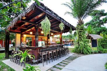 Phuket Sea Resort Sha Extra Plus