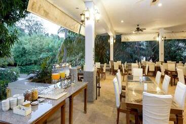 Phuket Sea Resort Sha Extra Plus