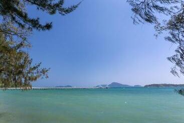Phuket Sea Resort Sha Extra Plus