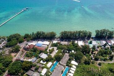 Phuket Sea Resort Sha Extra Plus