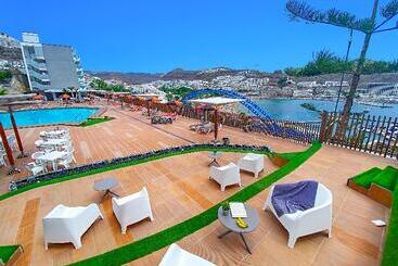 Punta Del Rey   Adults Only